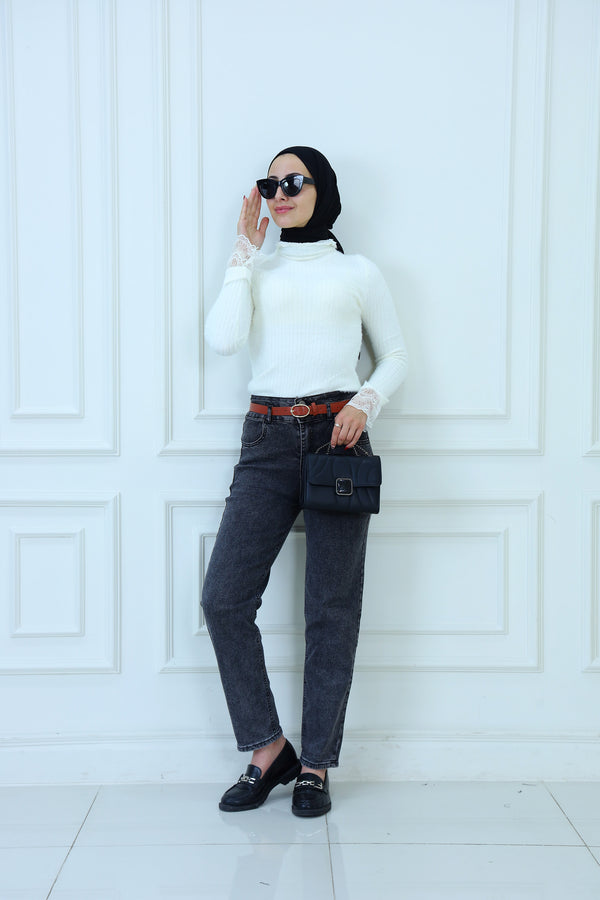 High-Waist Slim Fit Jeans with Belt for Women