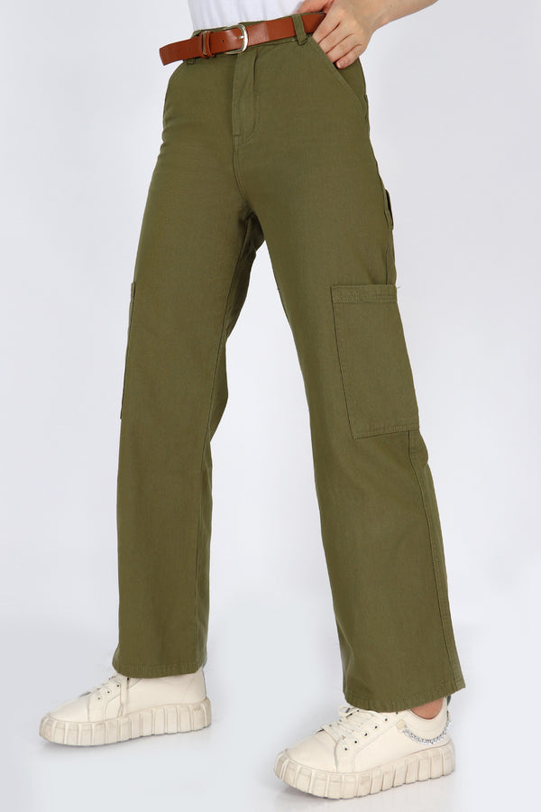 جينز ملون مع جيب جانبي