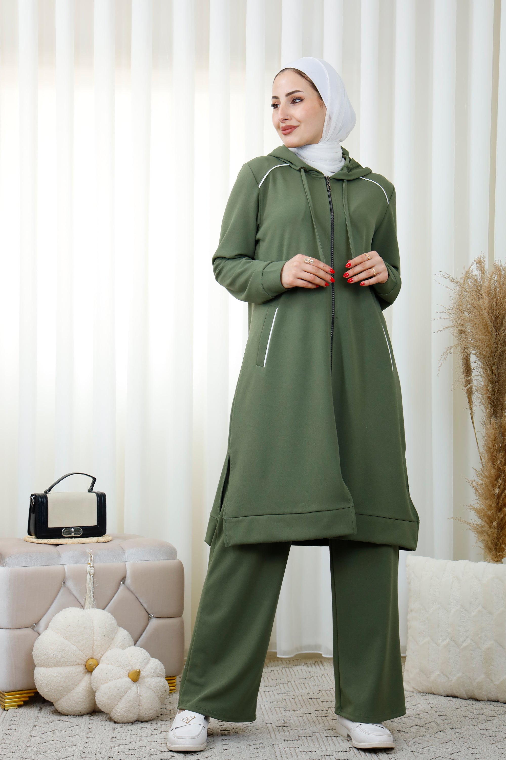 Contrast Piping Modest Tracksuit | Zip-Up Two-Piece Set - D&F – D&F MODA
